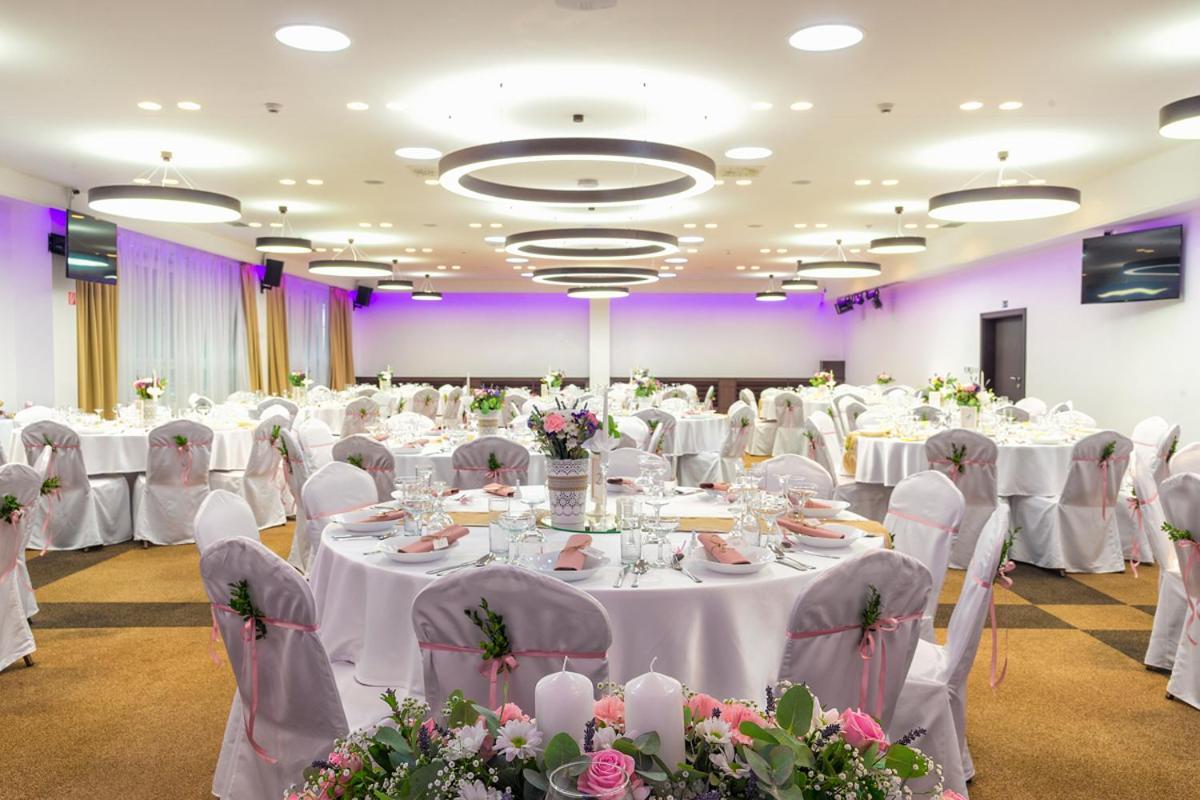 Hotel Lineas Presov Luaran gambar