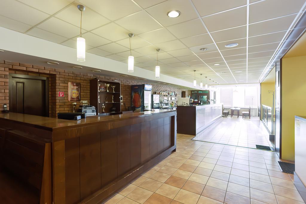 Hotel Lineas Presov Luaran gambar