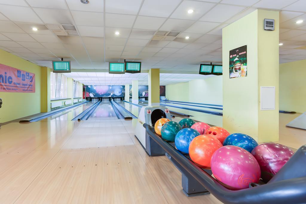 Hotel Lineas Presov Luaran gambar